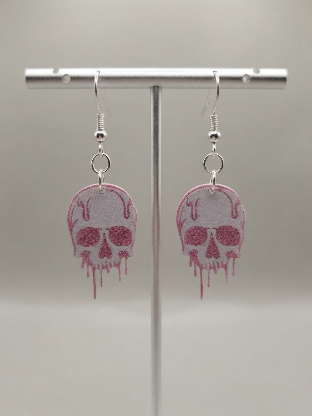 NEW Handmade Pink Dripping Skull Dangle Earrings (0369)